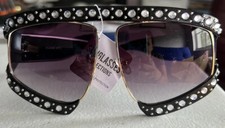 Lady sunglasses extra large bling