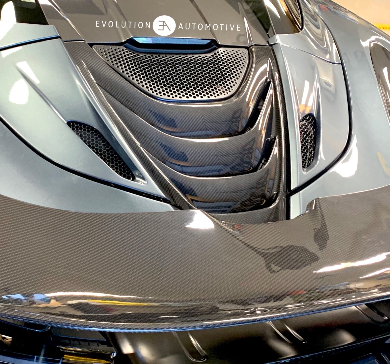 McLaren MSO 720S Spider, Carbon Fiber Deck, Engine Cover. OEM McLaren Part