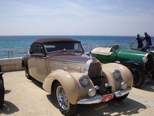 Cars bugatti retro Desk Mat Stitched