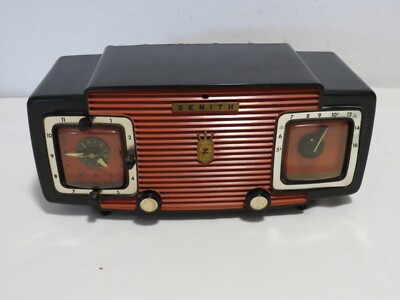 Zenith Vintage L520-R Tube w/ Clock AM Radio Orange/Black Deco