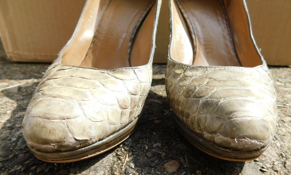 SALVADORE FERRAGAMO Vtg Snakeskin Python Leather platform Pumps Striped Heels 6 - Imagem 4 de 4