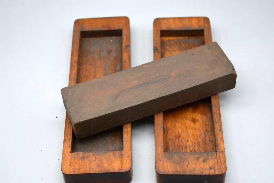 Antiguo estuche de madera original estampado con piedra oleaginosa de afilar y Harry F. Kloepper Foto 3 de 4