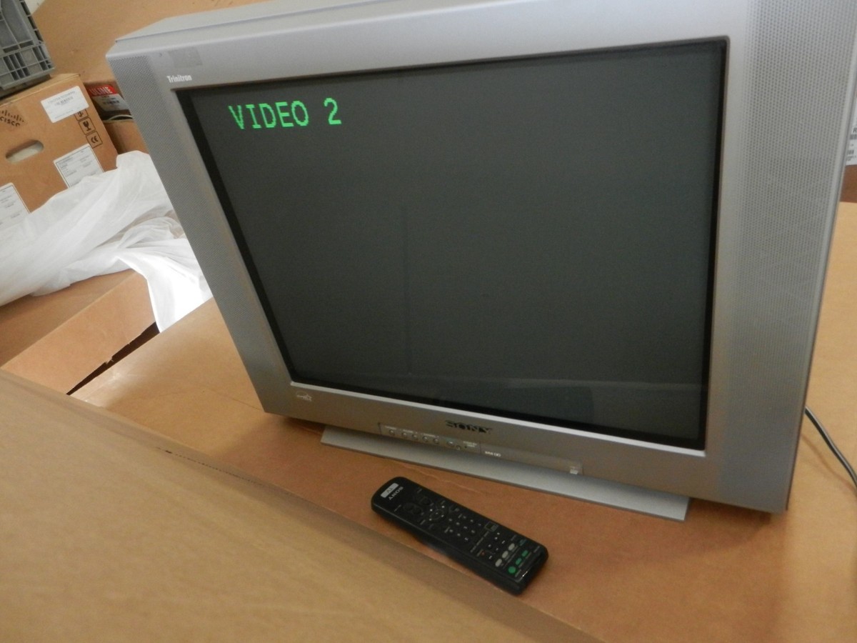Sony Trinitron FLAT GLASS CRT TV KV-24FV12 -PERFECT 4 Gaming