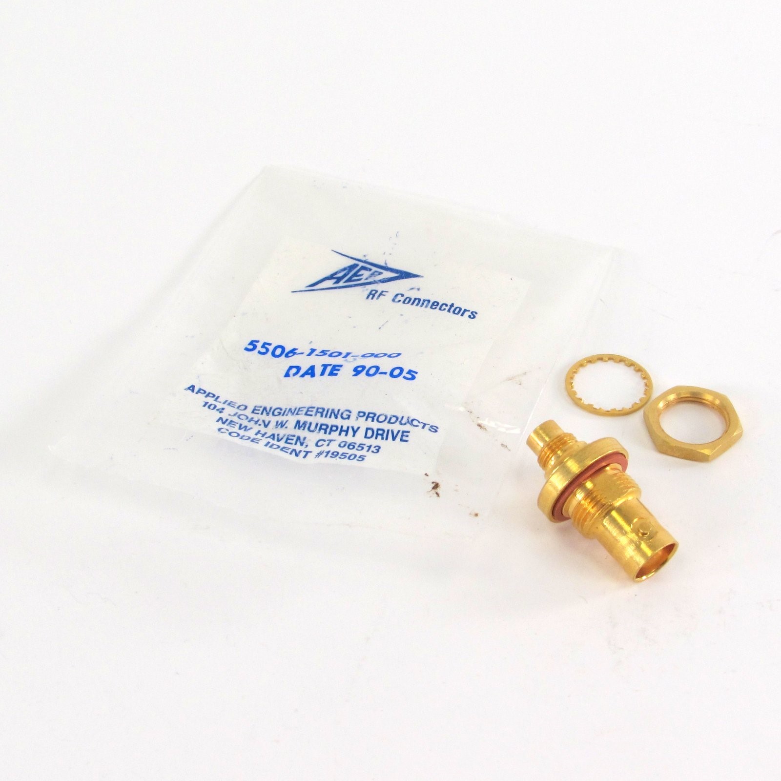 AEP Connector / Adapter 5506-1501-000 BNC/F Rear B/H Mount to SMC/F (Screw On)