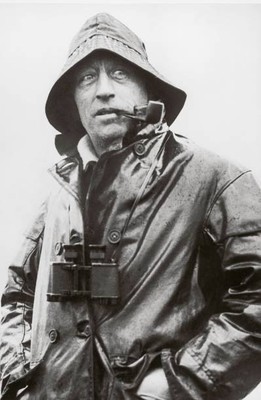 Felix Duke Luckner German naval officer leaving for a journey roun- Old Photo