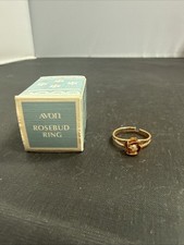 VTG AVON Rosebud and Leaves Gold-tone Adj Rin...
