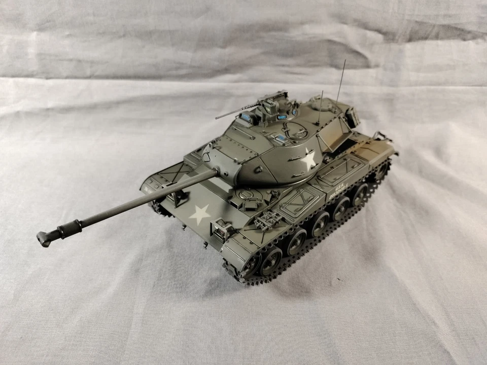Built 1/35 US Army M41 Walker - Image 2 of 4