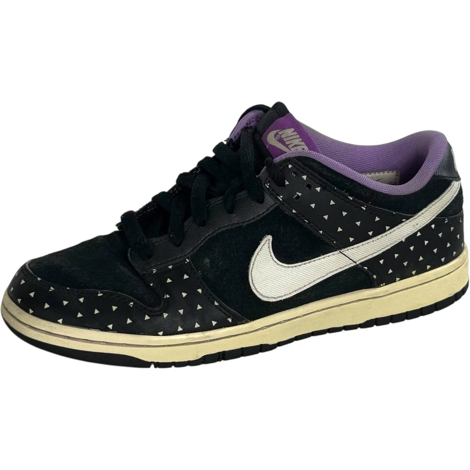 Zapatilla deportiva Nike Dunk baja ajustada con estampado de lunares negra/púrpura láser/vela para mujer 8,5 Foto 3 de 4