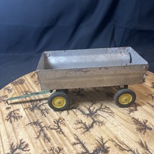 1950s Vintage John Deere Ertl Eska 1/16 Flare Box Wagon S169