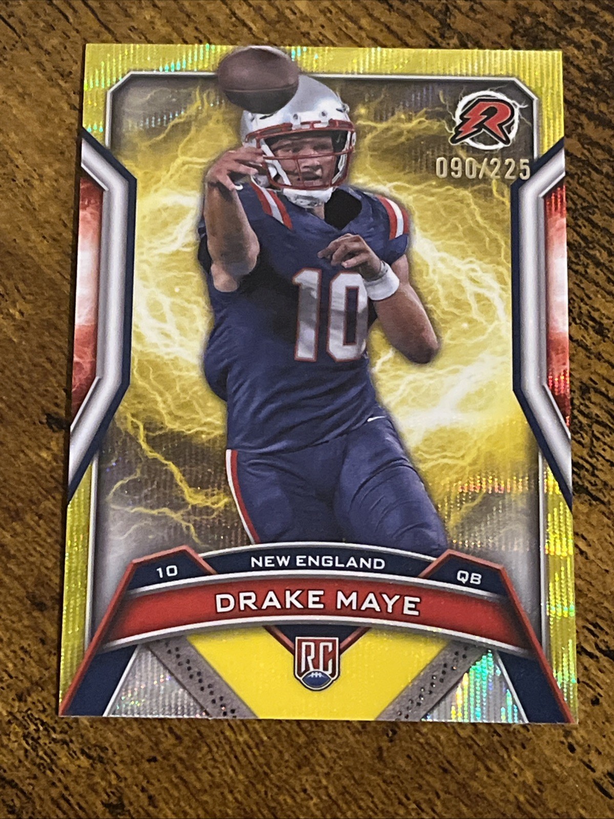 Drake Maye 2024 Topps Resurgence Yellow Surge Refractor /225 #164 Rookie RC