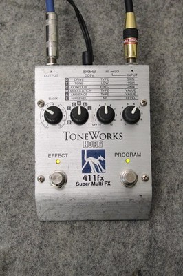Korg ToneWorks 411fx Super Multi FX Guitar Effect Pedal WORKS GREAT !