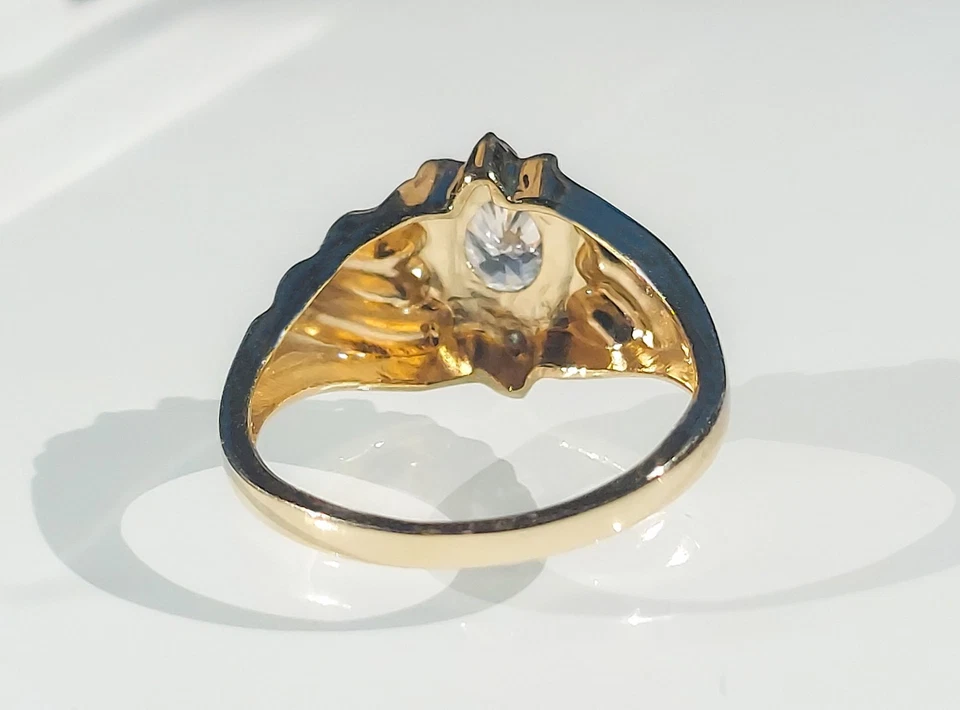 Vintage ring 0.4 carat certified diamond , gold ring Oval cut , 10k solid gold - Image 4 of 4