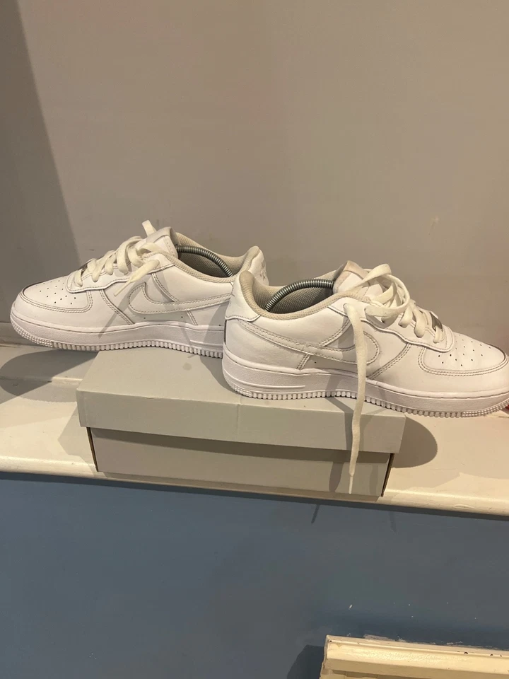 Size UK 6 - Nike Air Force 1 White With Off White Laces, photo 2 of 5