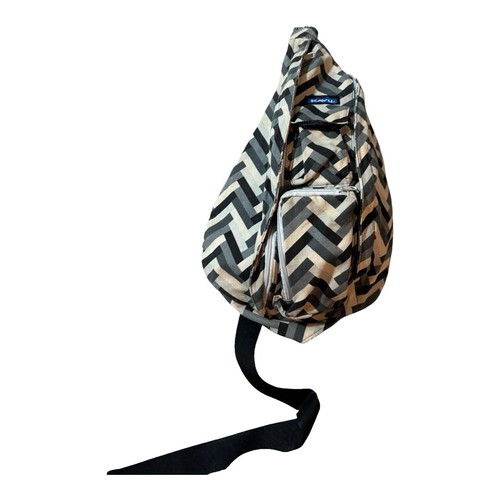 Kavu Gray and Green Succulent Print Sling Backpack NEW* KAVU GREENHOUSE Bag Rope Sack Crossbody Sling Backpack  main image 4