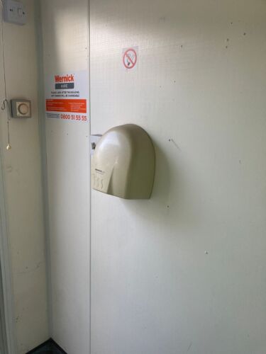 24FT x 10FT Welfare Unit Shipping container - No Generator – FOR SALE – GARSTANG - Picture 16 of 21