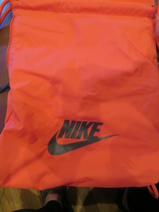 red nike drawstring bag