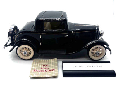 Franklin Mint 1932 FORD DEUCE COUPE Die Cast Car Black 1:24 Scale