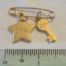 Lot Of 2 WW Weight Watchers Key And Star Milestone Award Charms Goldtone Used