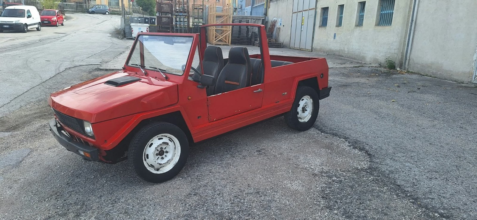 Fiat 127 Scout rossa. Usata in buone condizioni foto 4