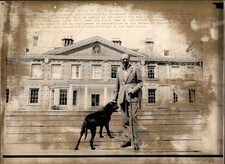 GA292 1974 Oversized Wire Photo DUKE OF WELLINGTON ARTHUR WELLESLEY & LABRADOR