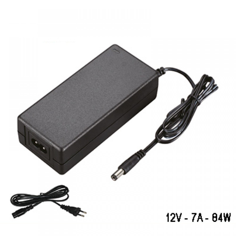 Alimentatore 12V 7A 84W Universale - Risolvi Problemi di Potenza ORA