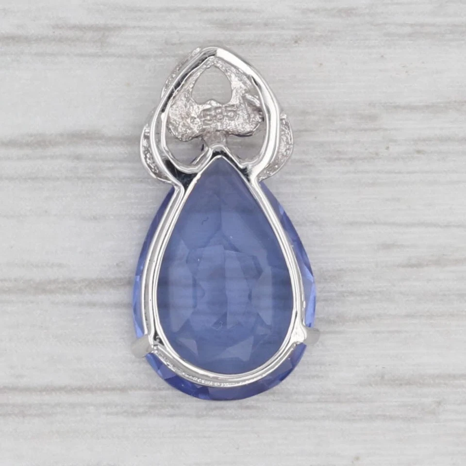 Colgante lágrima cristal azul zafiro simulado corazón oro blanco 14k Foto 2 de 4