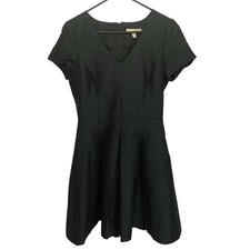 Banana Republic Size 8 Black V Neck Dress Pebble Textured Fabric