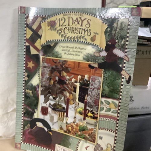 Debbie Mumm's 12 Days of Christmas Book Patterns Quilting Ideas Decorating - Picture 11 of 11