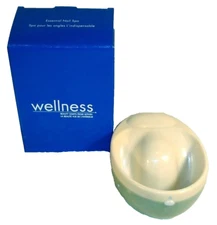 NEW AVON WELLNESS ESSENTIAL NAIL SPA PORTABLE BATTERY OPERATED