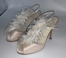 Butter Wedding High Heel Shoes Ivory Satin Flower Feathers 6.5 New Anthropologie