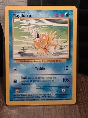 Pokémon. 1999 POKEMON GAME 35 MAGIKARP BASE SET 1999-2000. Rare