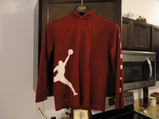 Boys red JORDAN hoodie size Large *FLASH SALE*