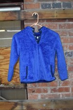 BOYS THICK  FLUFFY SWEATER BY CAT  JACK. SIZE SMALL 6/7 