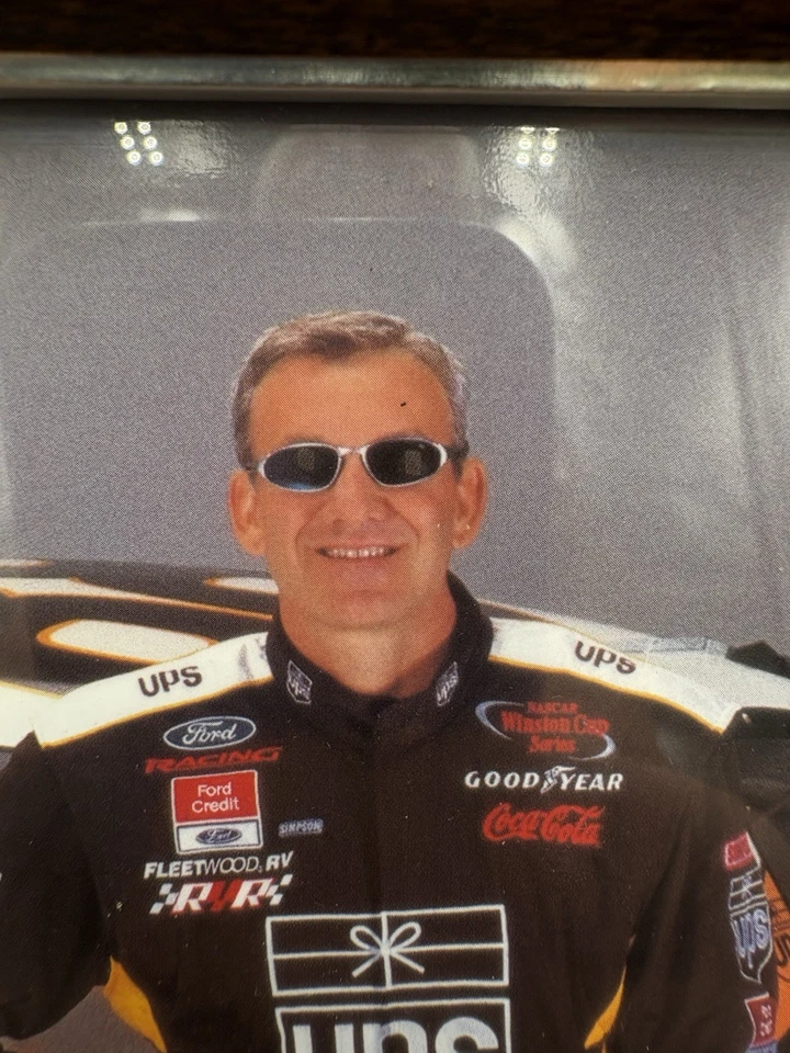 NASCAR Dale Jarrett Autographed UPS Ford Taurus 88 Photo Print Hand Signed EUC - Image 4 of 4