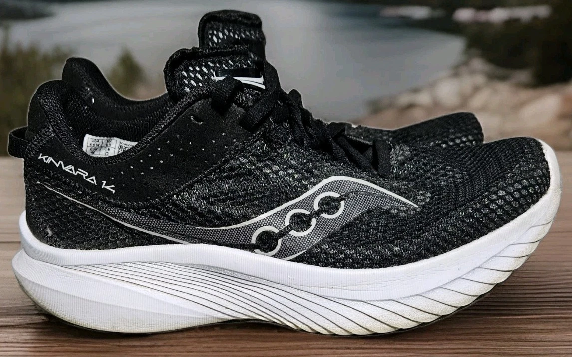 Saucony Men\'s Kinvara 14 Athletic Running Shoes Black White  - Size 11(Wide) Shop Black Mens Saucony Kinvara 14 Wide Running Shoes  main image 4