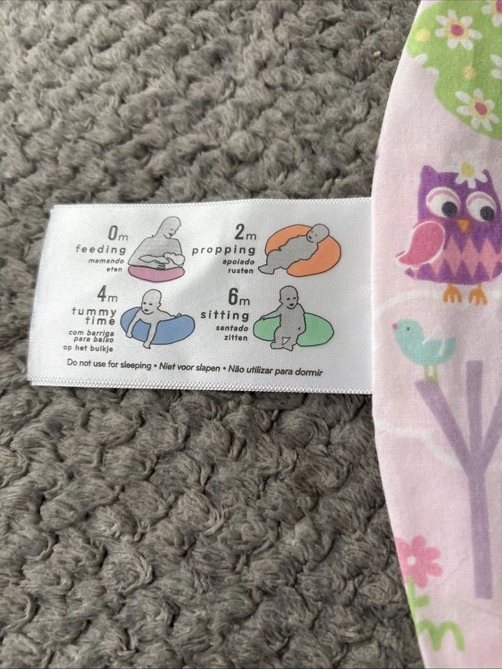 Conjunto de 2 capas de travesseiro de enfermagem Boppy -Corujas rosa com flores e formas de cata-vento - Imagem 4 de 4