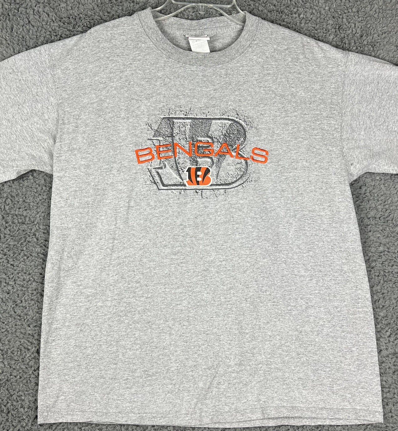 Vintage NFL Cincinnatti Bengals Gray Tshirt Mens/unisex Large Embroidered Logo-Q