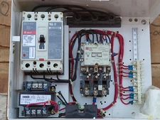 CUTLER HAMMER COMBINATION STARTER BOX HMCP030H1C A200M1CAC C0100E2AXX