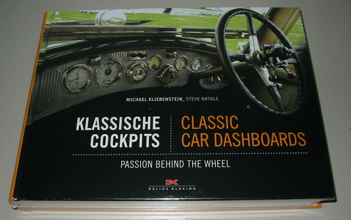 Thumbnail - Bildband Klassische Auto Pkw Cockbits Classic Car Dashboards Buch Neu