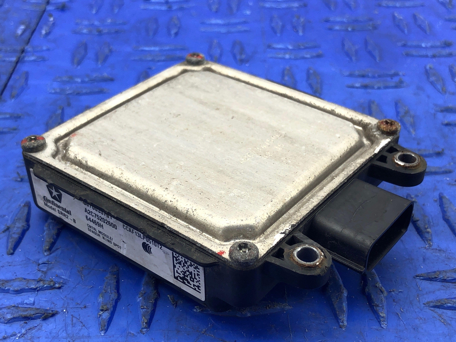 2014-2017 MASERATI GHIBLI REAR LEFT RIGHT BLIND SPOT RADAR MODULE 0670033070 OEM