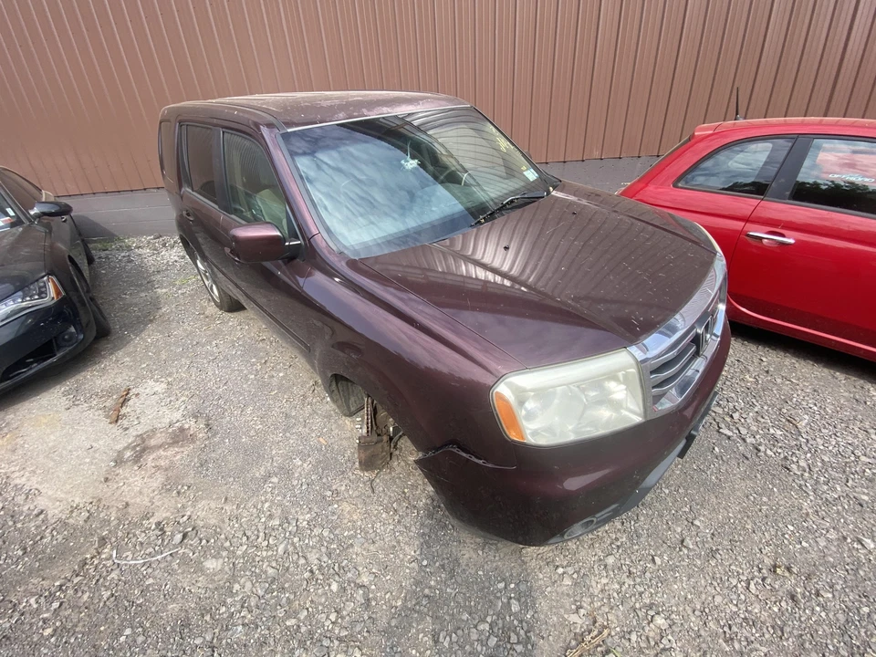 Compresor de aire acondicionado usado se adapta a: Honda Pilot 2013 3,7 L 6 cilindros grado C Foto 3 de 4