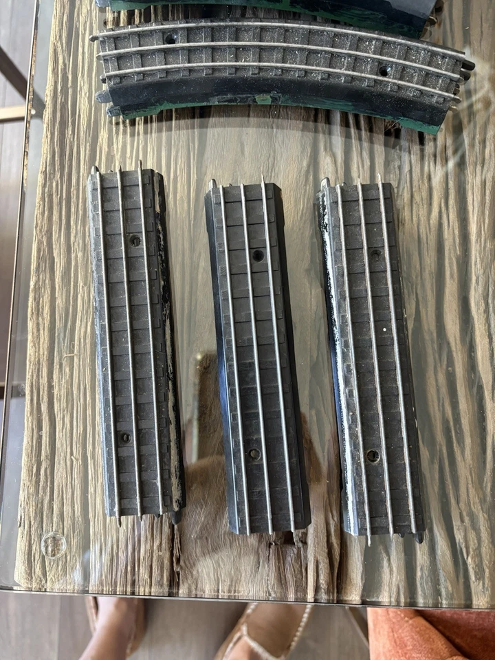 Vintage Lionel OO Track, 3 Rail Prewar - Image 4 of 4