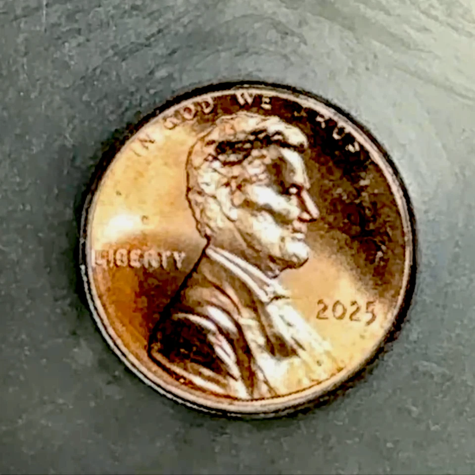 2025 Lincoln Shield Cent Last Year of Issue ICG MS67RD - Flag Label - Image 2 of 4