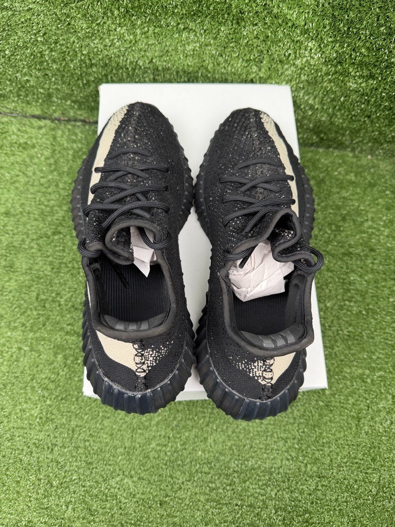 Size 10 - adidas Yeezy Boost 350 V2 Low Oreo 889772715462| eBay