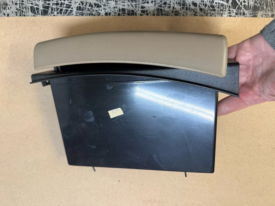 Bandeja extraíble para tablero Buick Lesabre 2000-2005 bronceada OEM 00-05 Foto 2 de 4