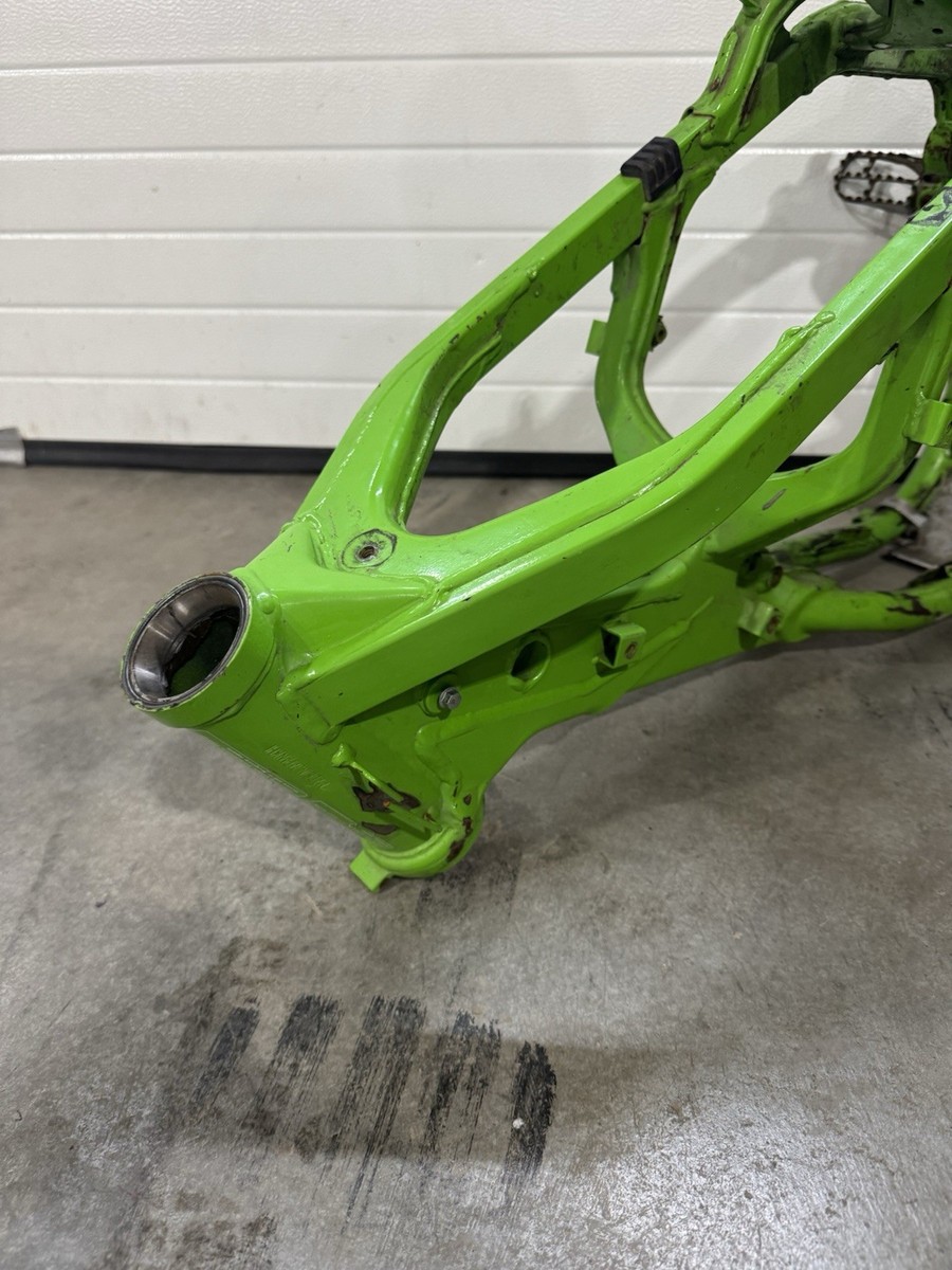 2000-2002 KAWASAKI KX125 KX 125 KX250 2 Stroke MAIN FRAME CHASSIS