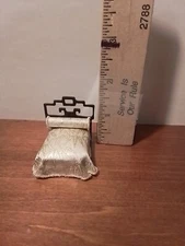 1/4" Scale Kit Japanese style Bed