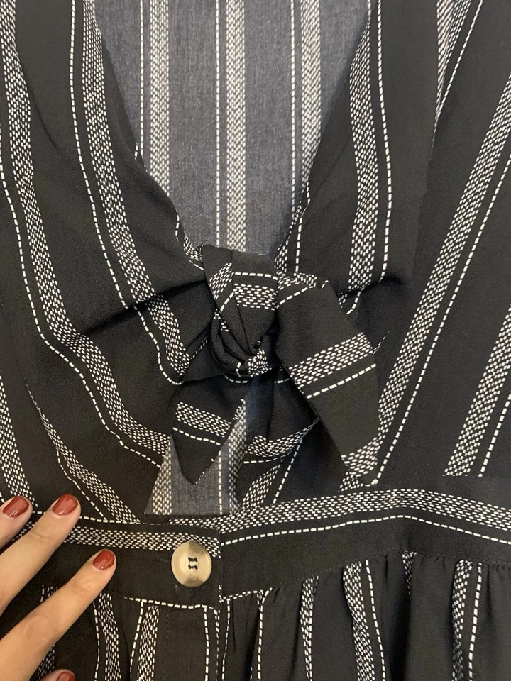 Vestido Mimi Chica Mujer Talla XS Ajuste Acampanado Negro Rayas Manga Larga Cuello en V Foto 4 de 4