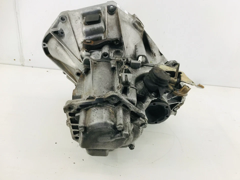 ALFA ROMEO 145 (1996) 1.9 D 66KW CAMBIO - Imagen 4 de 4