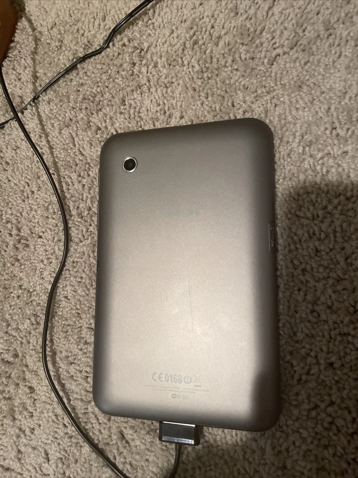 Samsung Galaxy Tab 2 7.0  8GB, Wi-Fi + 3G (Unlocked), 7 in - Black - Image 2 of 3